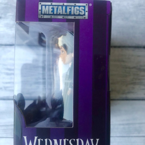 Wednesday Addams Metalfigs Die Cast 2” - Picture 3 of 4